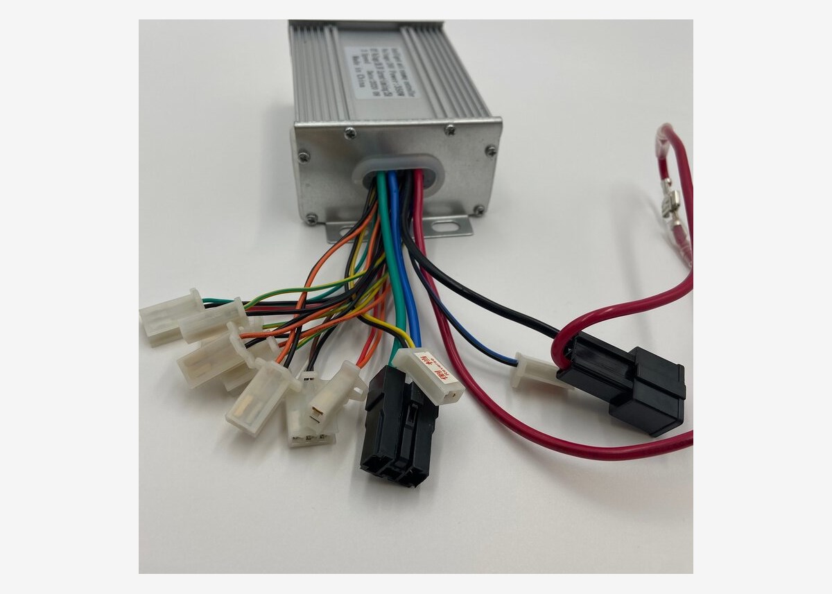 Sähkölaatikko - 2008 - 350W 24V - V4 mönkijälle