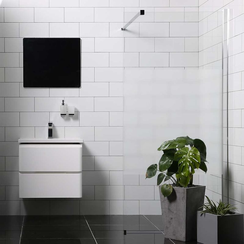Brusevæg Bathlife Mångsidig Rak 1000 Delvist Frostet Glas KROM