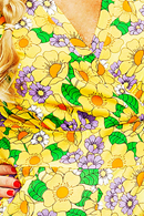 Britta byxdress Humlesurr Gul