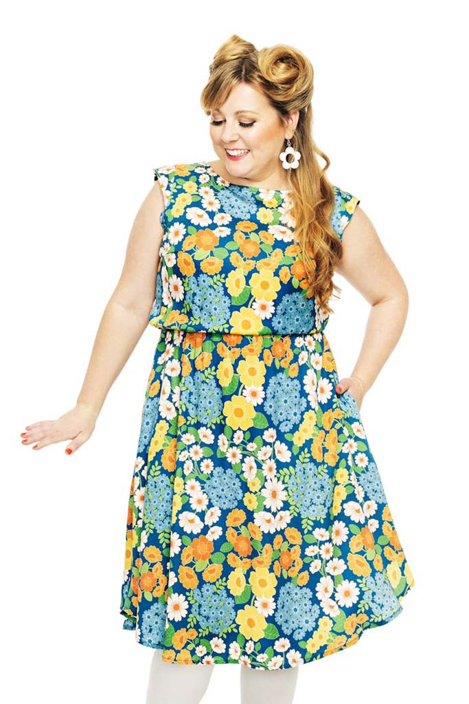 Malin dress Blomklasar