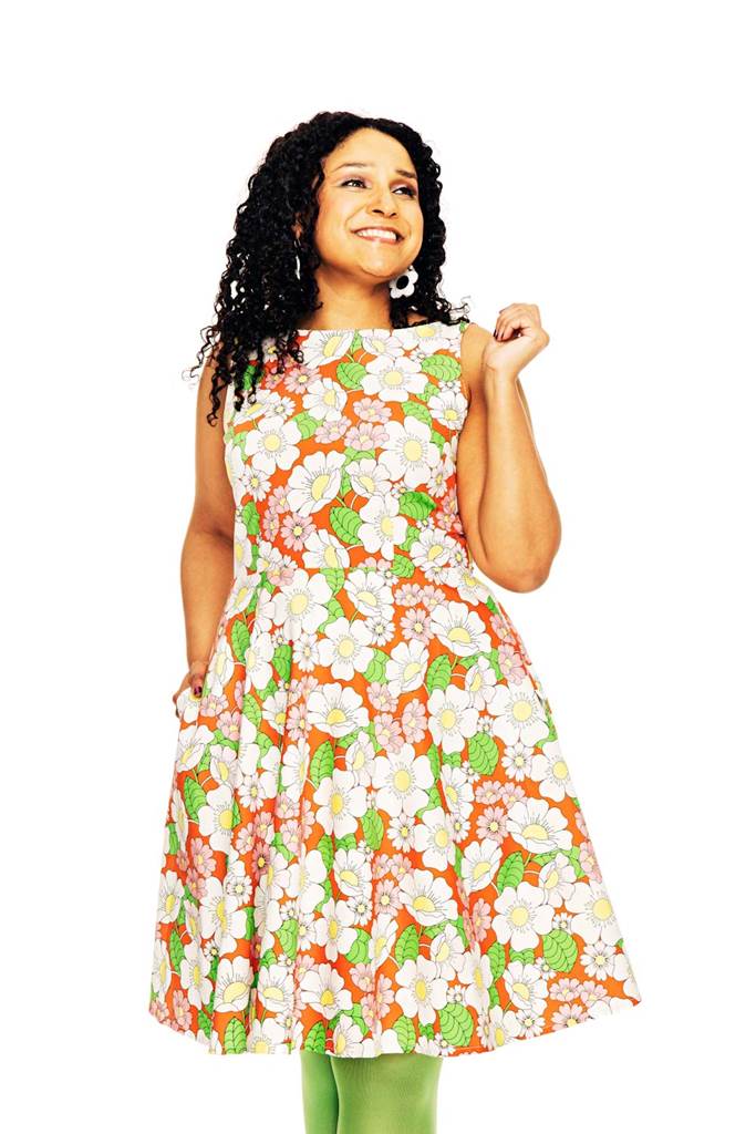 Saga dress Humlesurr Korall