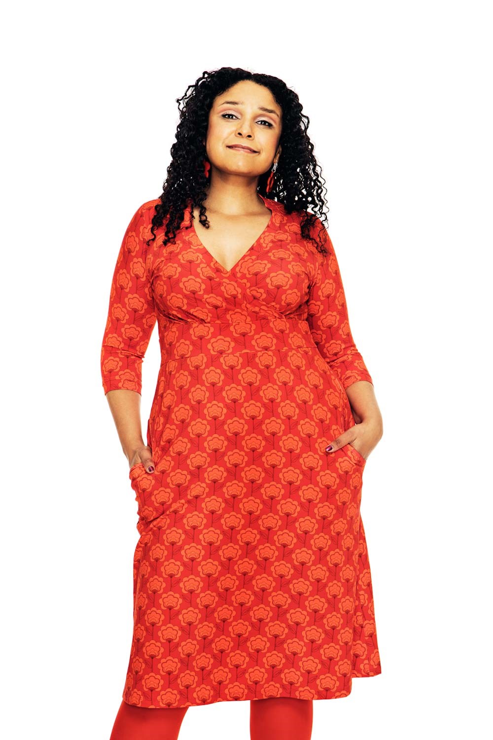 Vera dress miniblom röd - Flower print v-neck dress in organic cotton