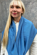 Knitted scarf Duvblå