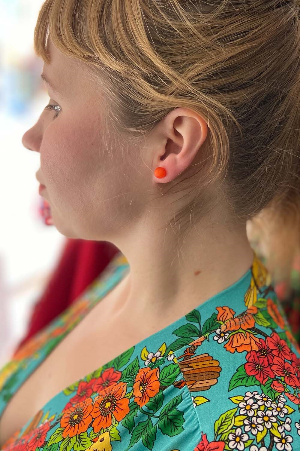 Earrings resin plops orange