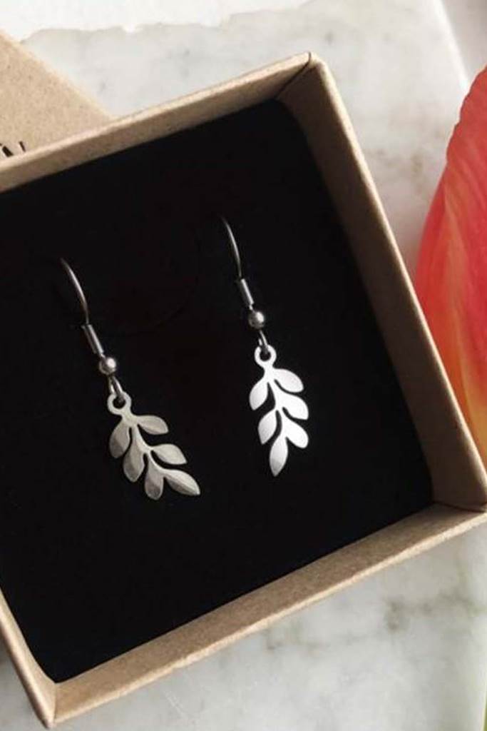 Earrings leaf hook steel