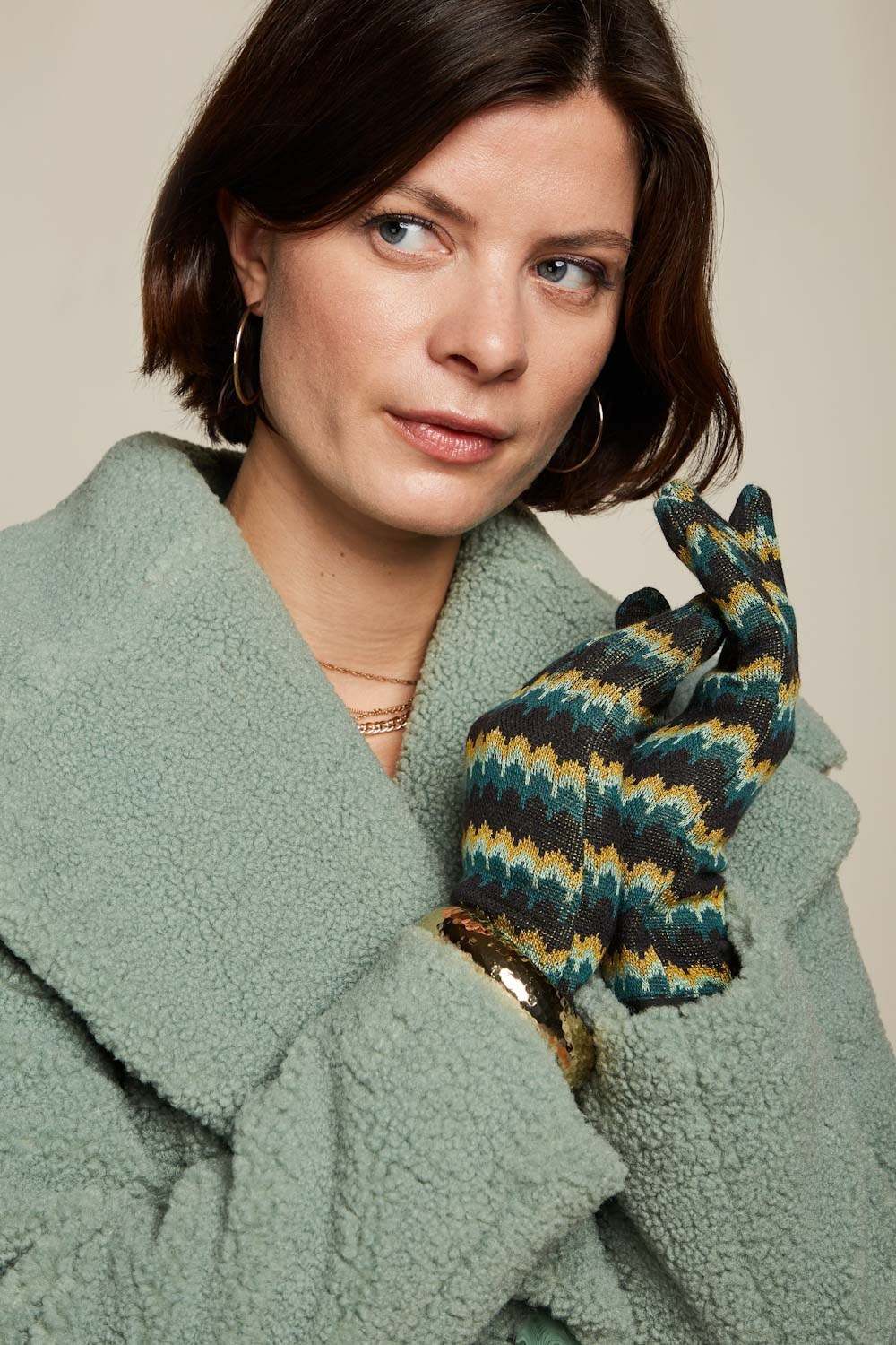 zigzag glove pine green