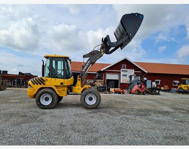L30 Högtippande skopa 1,8m3 2000mm
