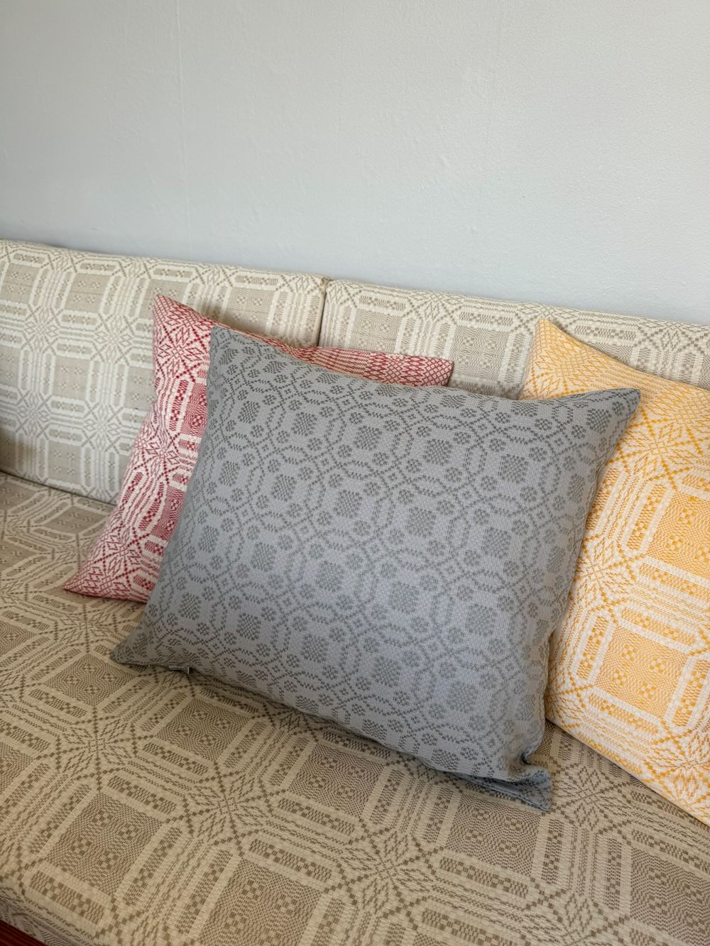 Cushion, Tällbergskrus, Grey
