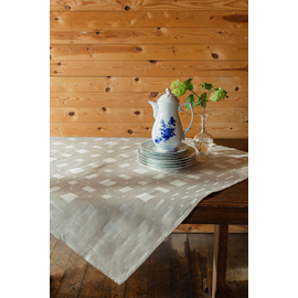 Small Table Cloth, Chess