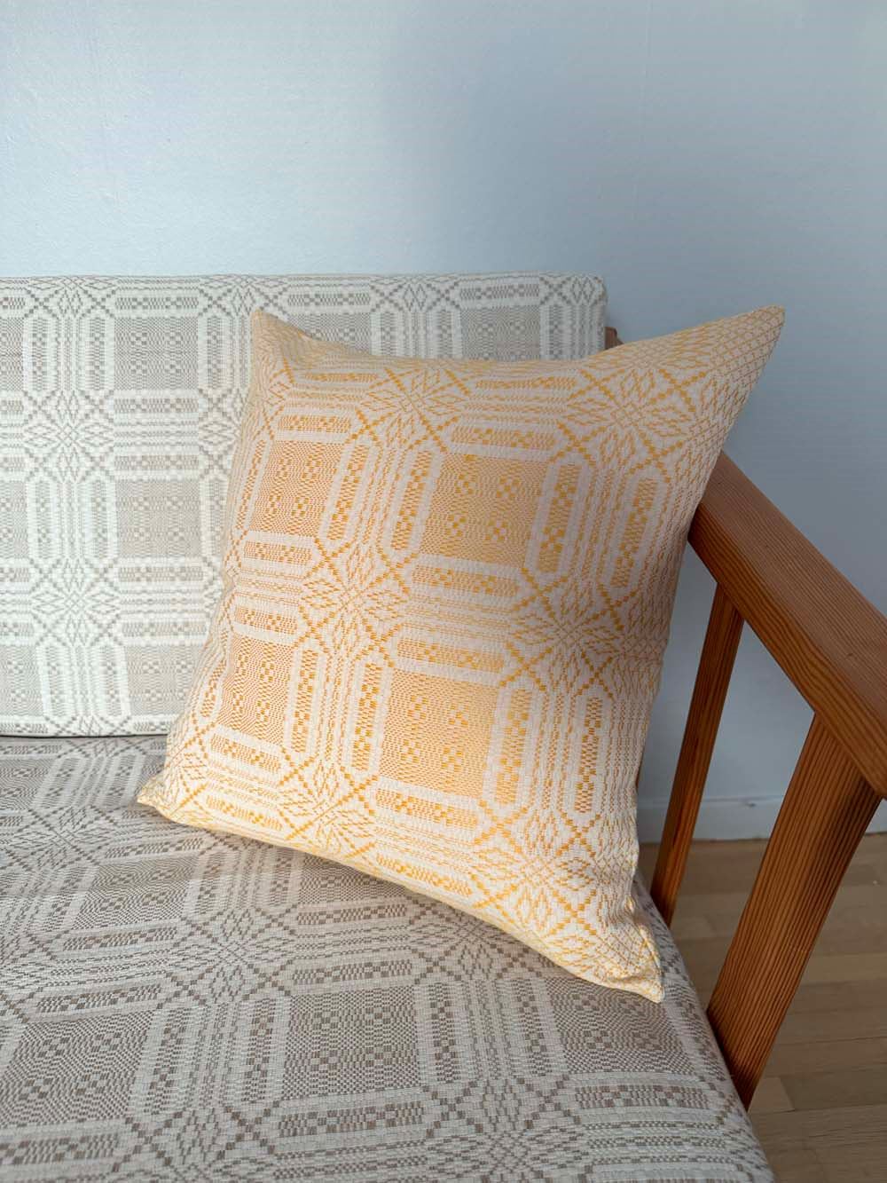 Norrandskrus Cushion cover, Yellow