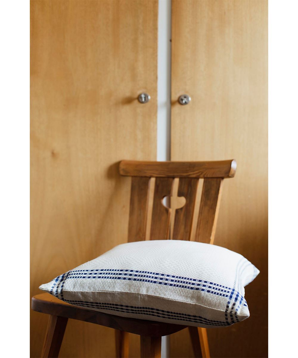 Cushion, Daladräll