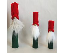 LONG SANTA REINDEERSK.D.GREEN W.RED HAT