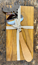 CHEESETRAY OAK KNIFE SLICER MOOSE W.RIBBON