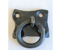 HANDSM.SMIDESBESLAG/RINGHÄNGARE 6CM