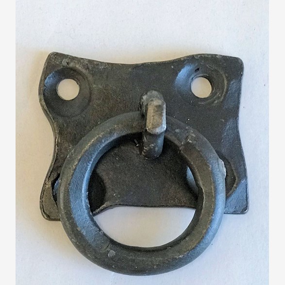HANDSM.SMIDESBESLAG/RINGHÄNGARE 6CM