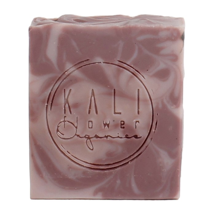 KaliFlower Organics Handgjord Tvål - Lila lera & Frankincense, ca. 150 g