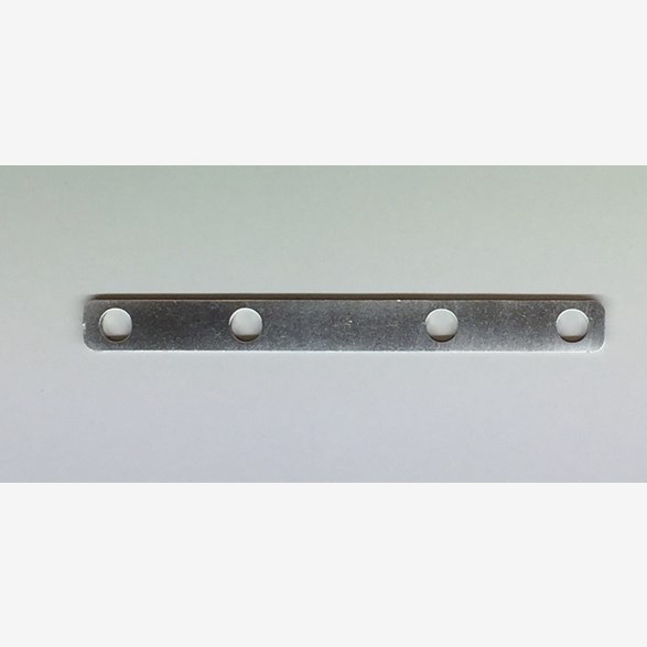 930126  Plattjärnsfästen 4 Hål Rostfritt