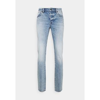 NEUW Lou Slim Common