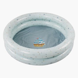 Pool, båtar