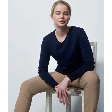 Daily Sports Tea Pullover Dam