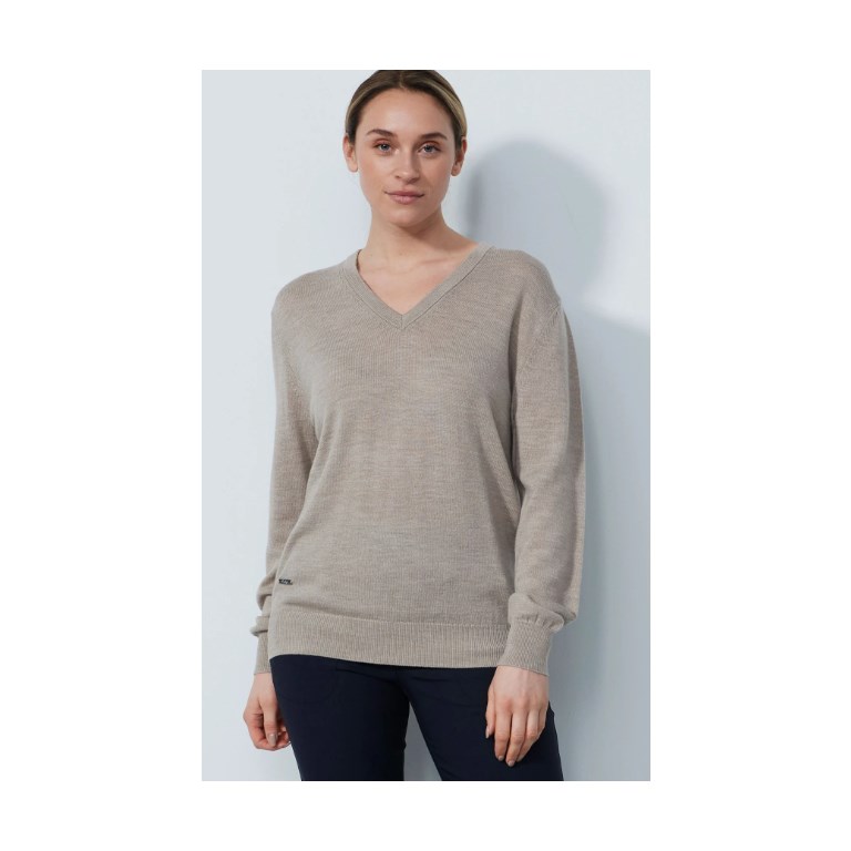 Daily Sports Boston V-Neck Pullover Dam