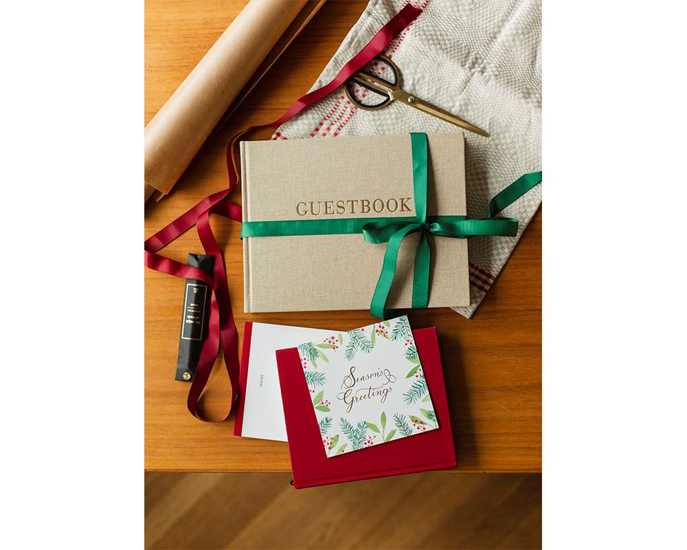 Guestbook, Sand brown