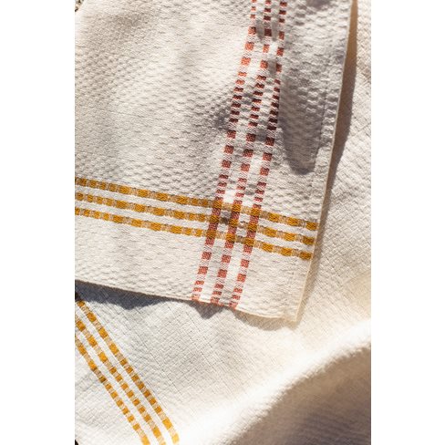 Insjöns Väveri x Emma Olbers, Towel in Ochre/Pink