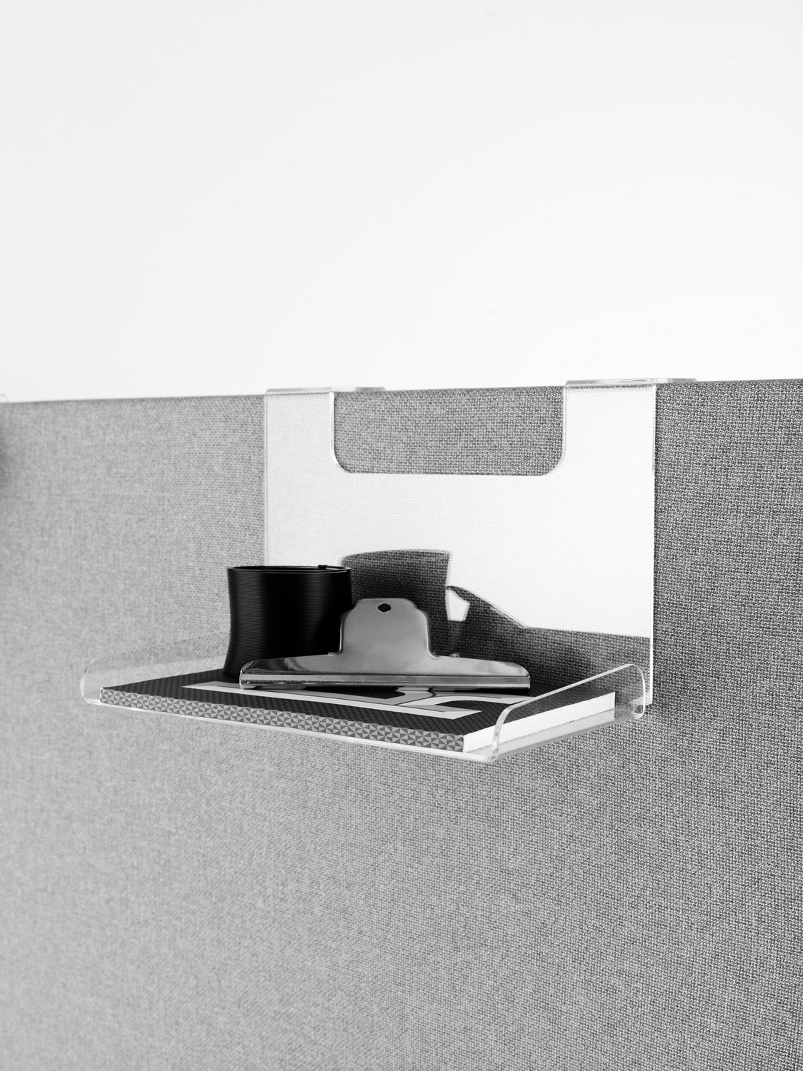 Hylla till skärm 50 mm, transparent akryl, 250x170x205