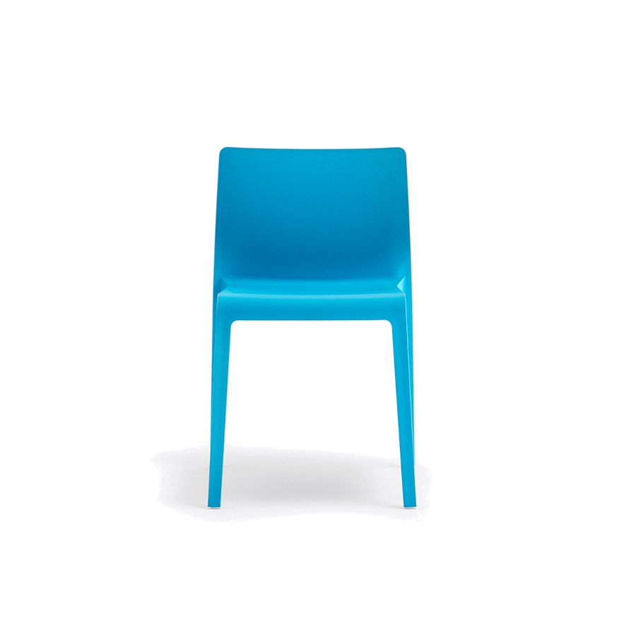 Stol Volt 670, sh.46 cm, stapelbar, blå