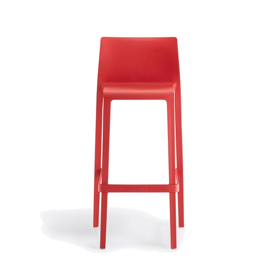 Barstol Volt 678, sh.76,5 cm, stapelbar, röd
