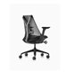 Herman Miller Sayl, kontorstol, svart stoff, justerbare armlener og korsryggstøtte, tilbakelent sete