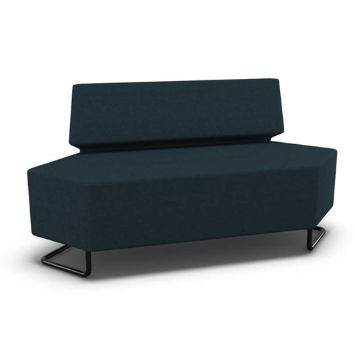 Flipper F1 soffa med mittenrygg, bredd 152 cm, valfri färg klädsel / stativ