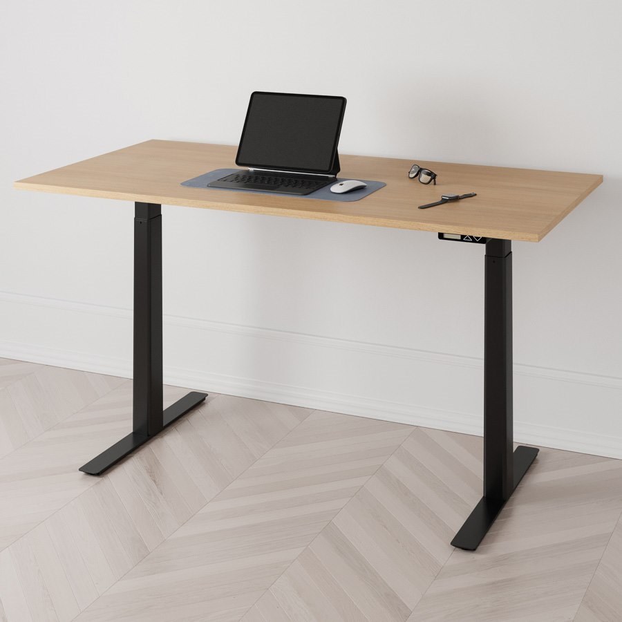 Höj och sänkbart skrivbord, 2 motorer, digital, svart stativ, ek bordsskiva 140x70 cm