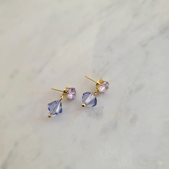 Lavender. Swarovskikristall. Stiftörhängen