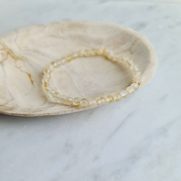 Optimism. Facetterat Armband Citrin