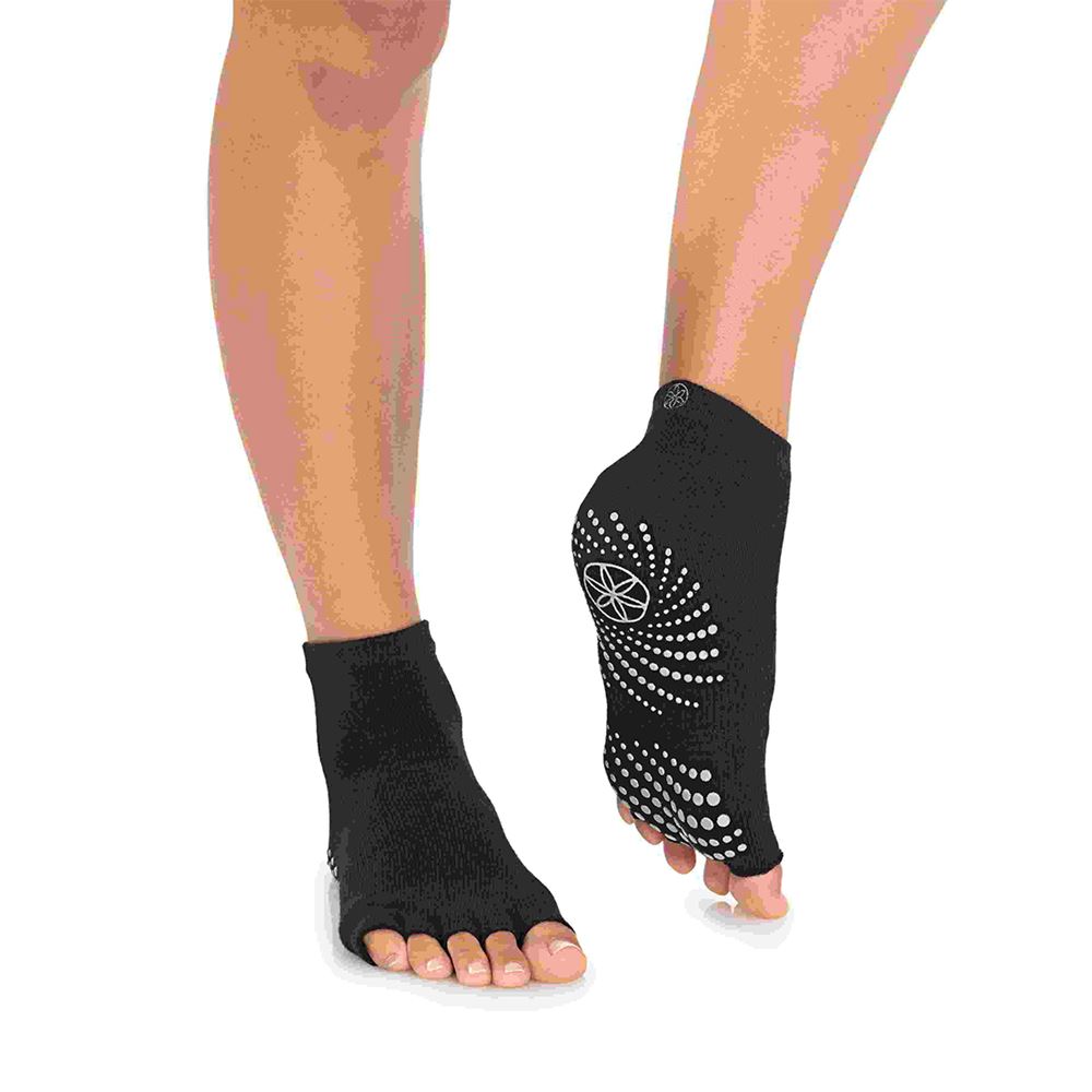 Gaiam Black Toeless Grippy Socks (Small/Medium), Yoga tillbehör