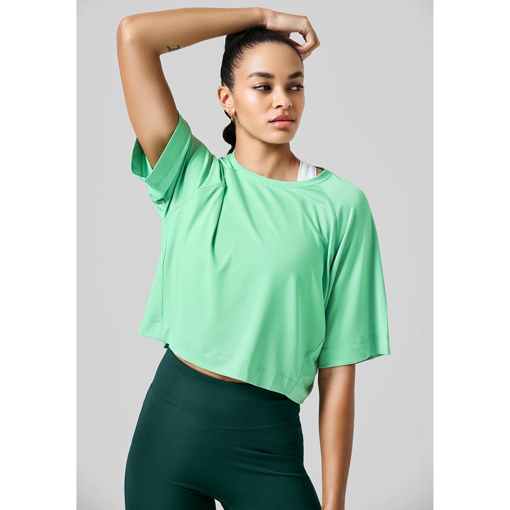 Casall Laser Mesh Crop Tee, T-Shirt dam | Kläder - Padelkläder & tenniskläder dam - T-shirt dam | Padelspecialisterna