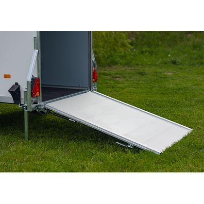 Debon C255 - vita plywoodväggar, Skåpsläp