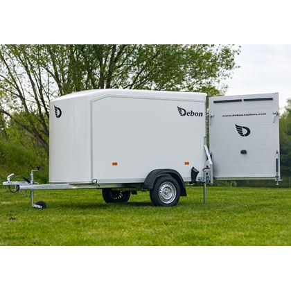 Debon C255 - vita plywoodväggar, Skåpsläp