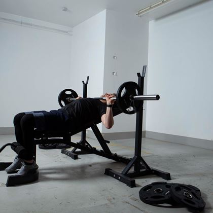 Titan LIFE Weight Garage Gym 100 kg, Träningsbänk med skivstångsställning