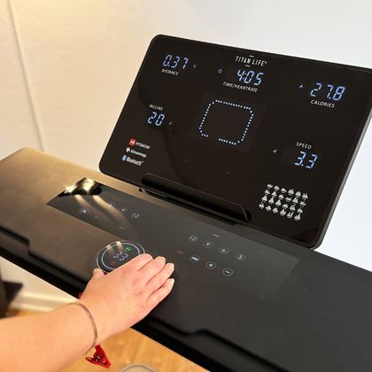 Titan LIFE T66, Löpband
