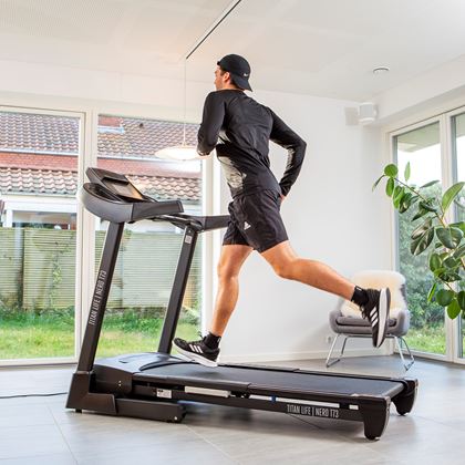 Titan LIFE Nero T73 Treadmill, Tredemøller