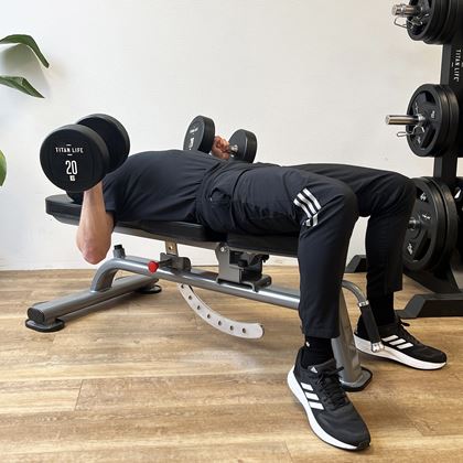 Titan LIFE Treningsbenk PRO – Justerbar, Treningsbenker
