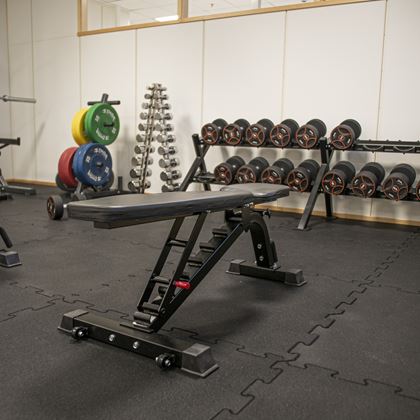 Nordic Fighter Ställbar Bänk Basic, Träningsbänk