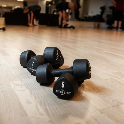 Titan LIFE PRO Dumbbell Aerobic Rubber Styckvis, Hantlar Gummi