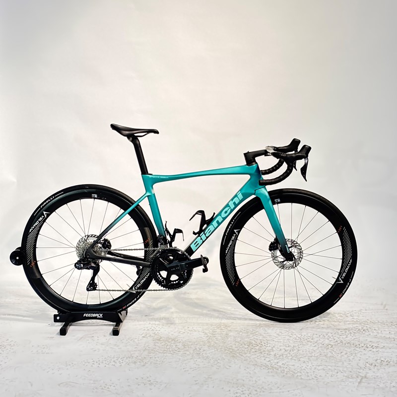 Begagnad Racercykel Bianchi Specialissima Pro Ultegra Di2 Celeste Metallic