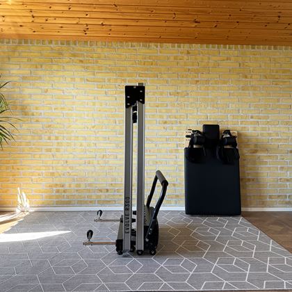 Titan LIFE Reformer Evolver R300, Pilates Reformer