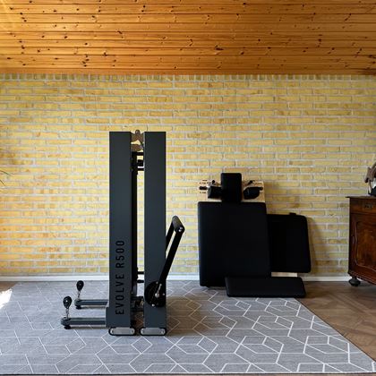 Titan LIFE Reformer Evolver R500, Pilates Reformer