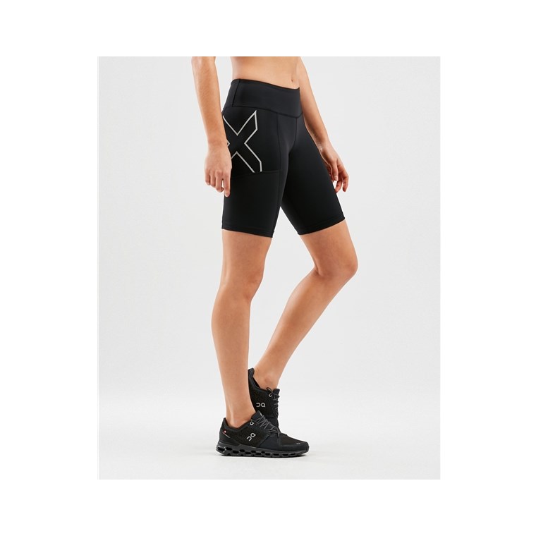 2XU Run Mid Rise Dash Comp Shorts Women
