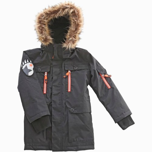 Molo Jacka, Parker Black